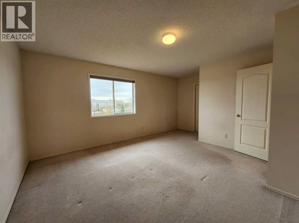 102 Somervale Green SW