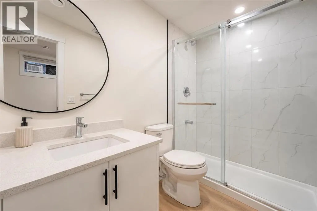 275 Corner Glen Crescent NE