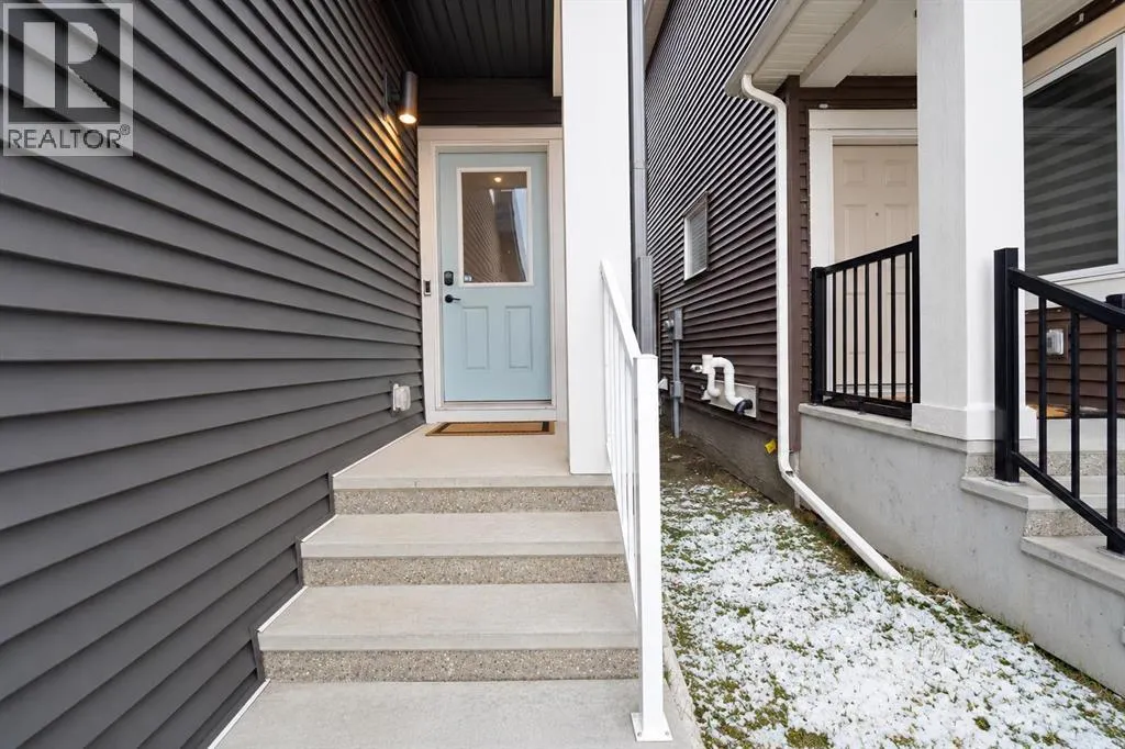 275 Corner Glen Crescent NE