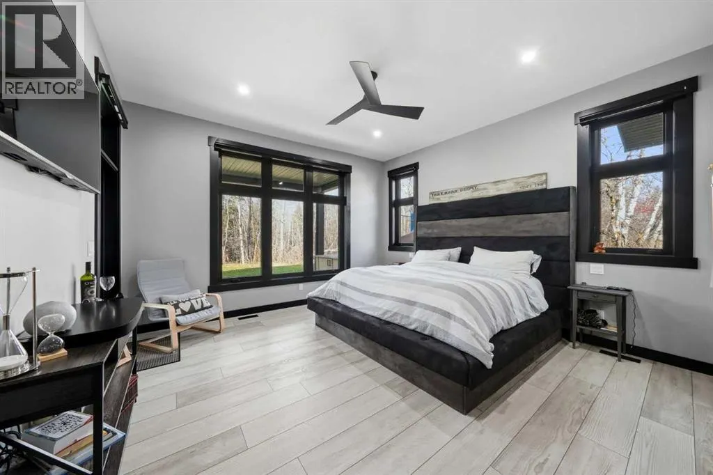 8, 28120 Township Road 404