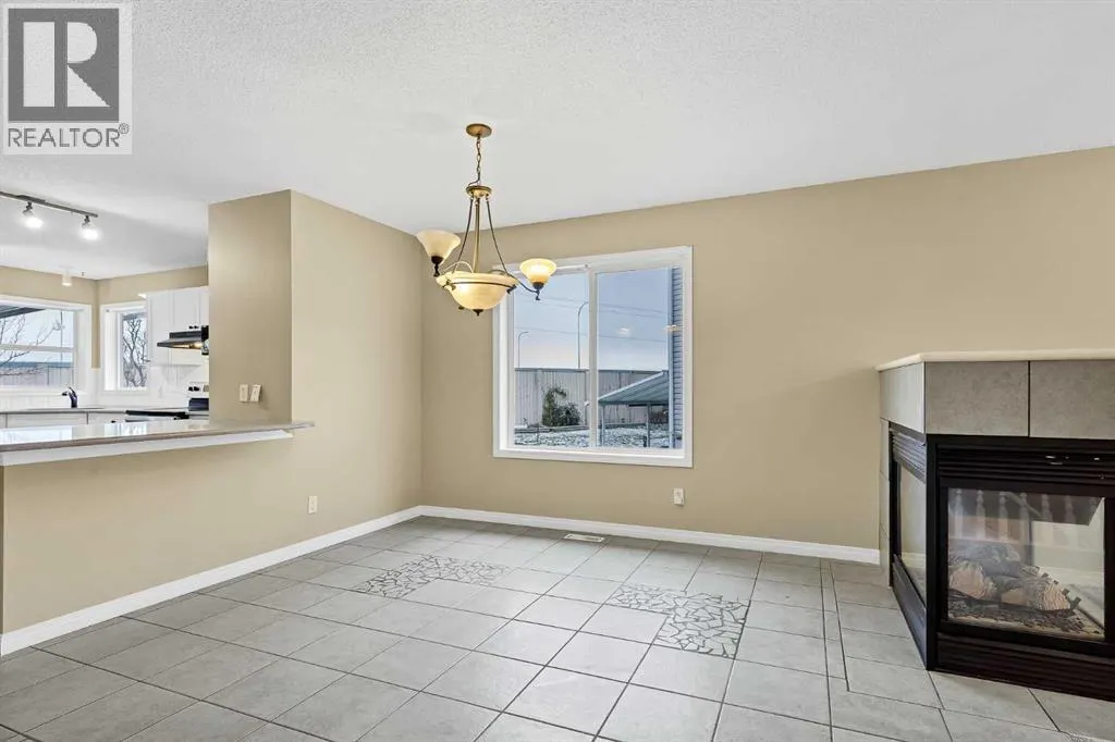 90 Chapalina Park Crescent SE