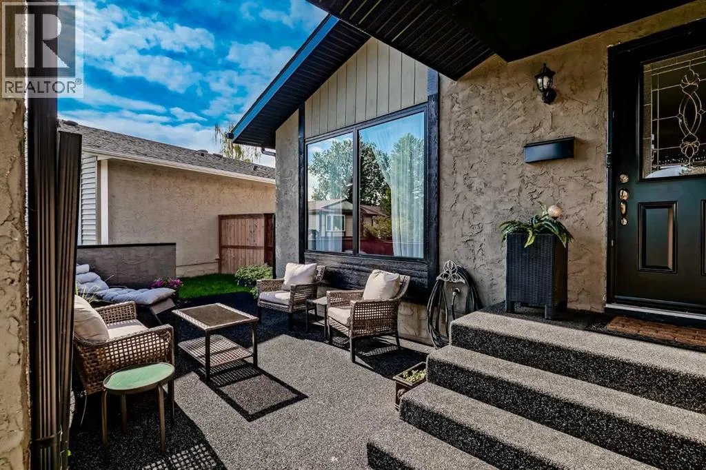 131 Cedarpark Drive SW