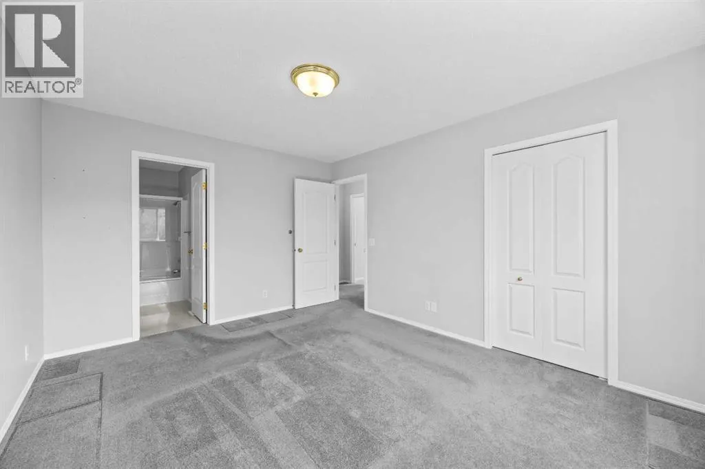 15 Hidden Ranch Crescent NW