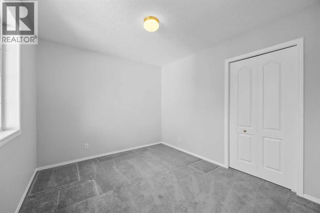 15 Hidden Ranch Crescent NW