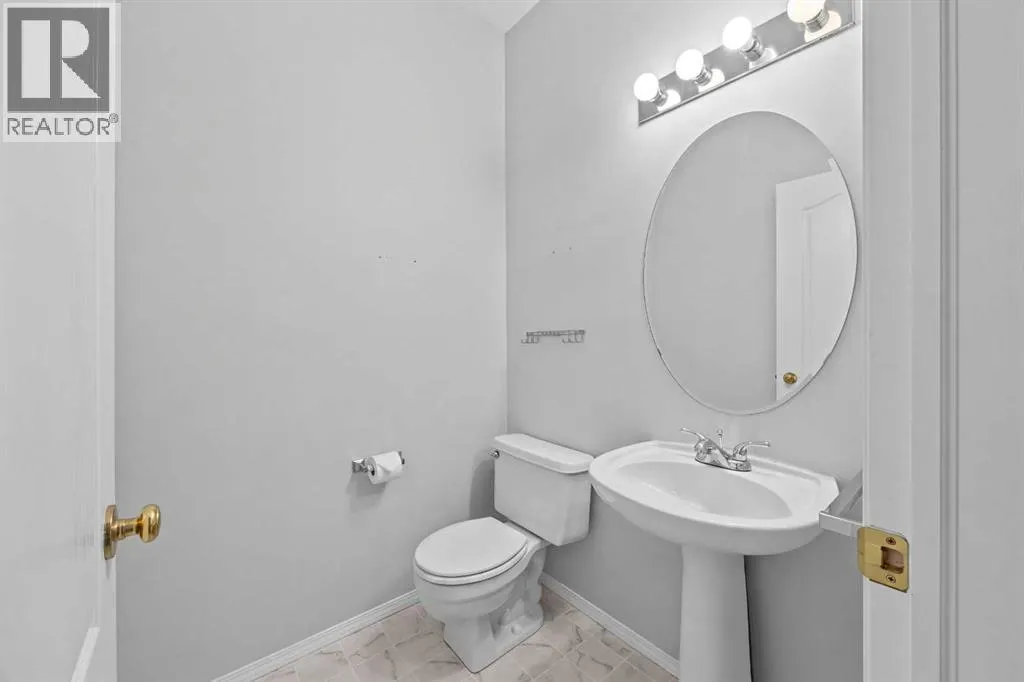 15 Hidden Ranch Crescent NW