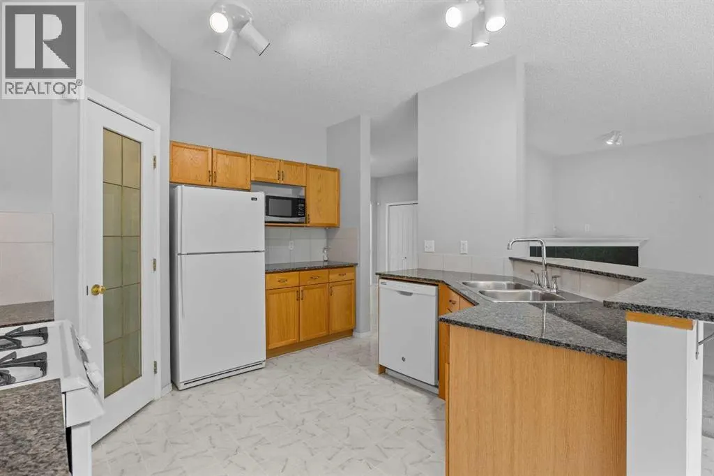 15 Hidden Ranch Crescent NW