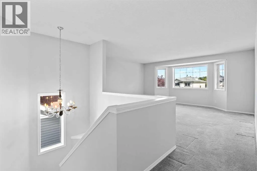 15 Hidden Ranch Crescent NW