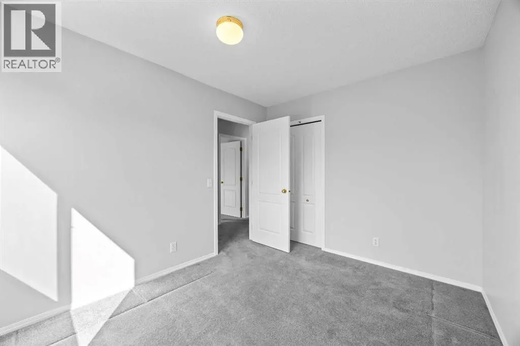 15 Hidden Ranch Crescent NW