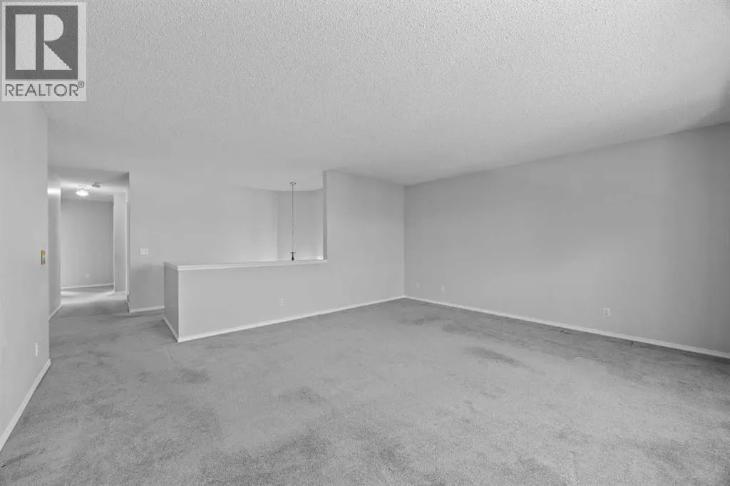 15 Hidden Ranch Crescent NW