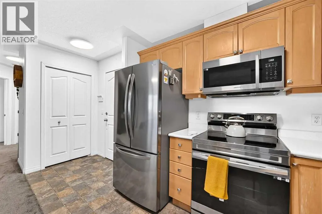 302, 369 Rocky Vista Park NW