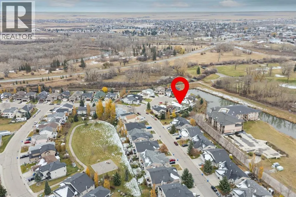411 Lineham Acres Bay NW
