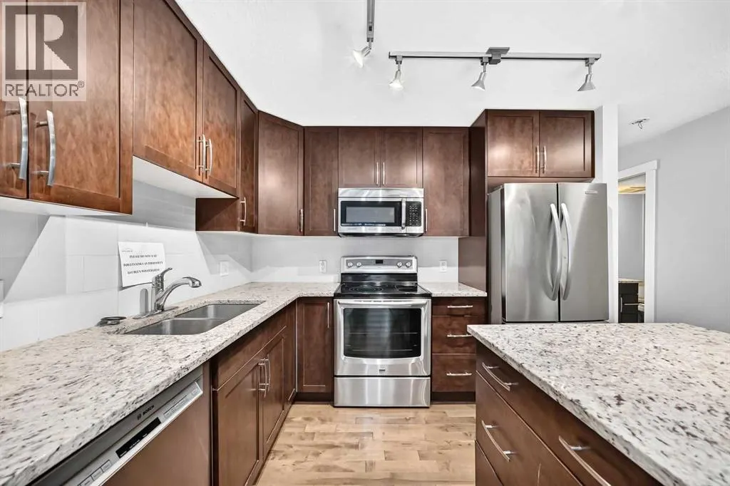 1042 Mckenzie Towne Villas SE