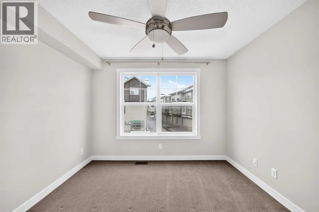 1042 Mckenzie Towne Villas SE