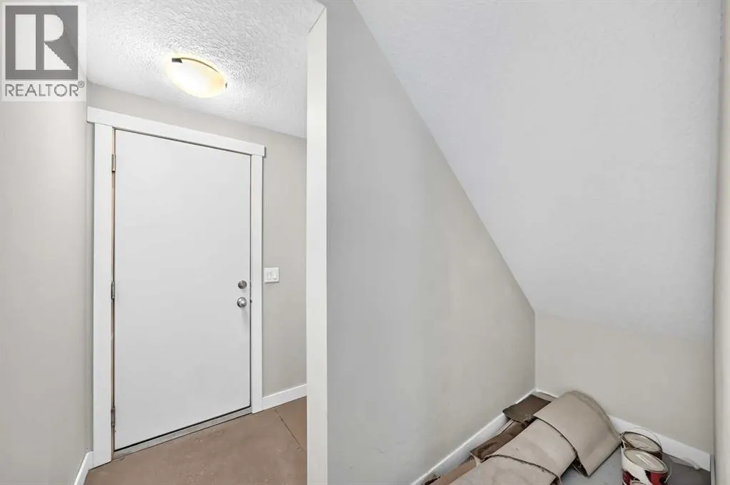 1042 Mckenzie Towne Villas SE