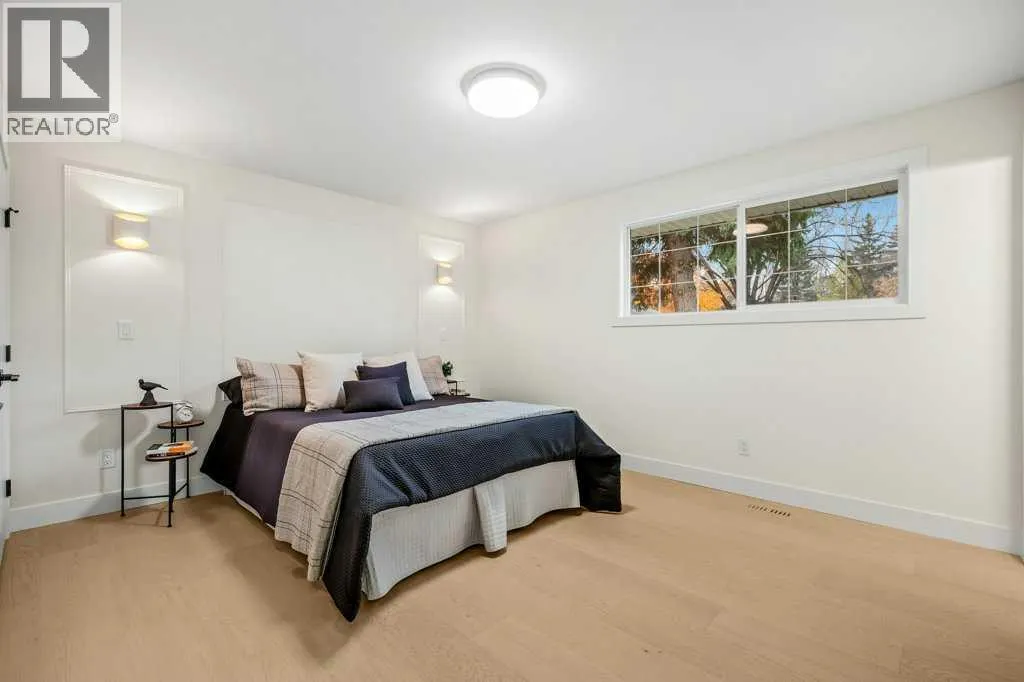 7 Canna Bay SW