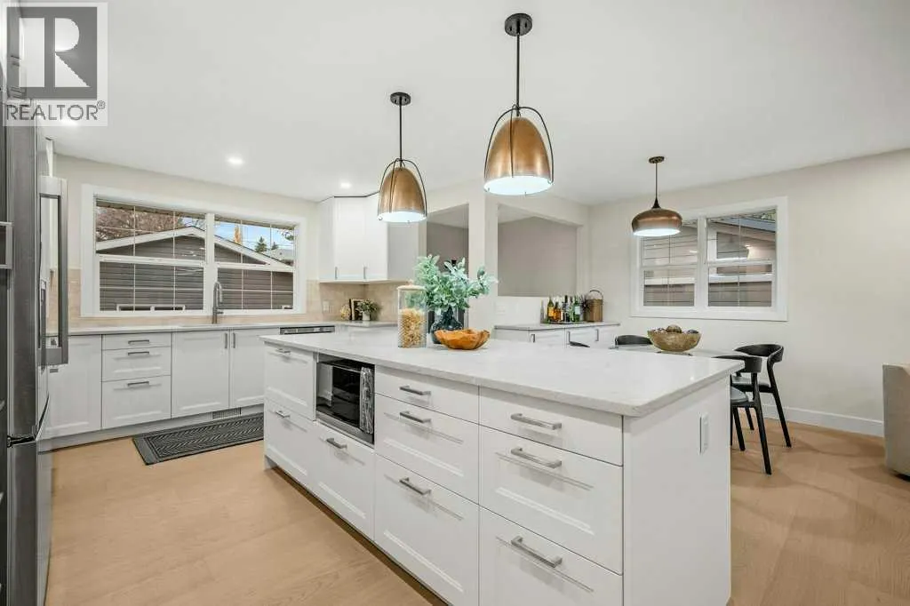 7 Canna Bay SW
