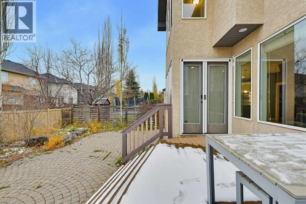 36 Evergreen Square SW