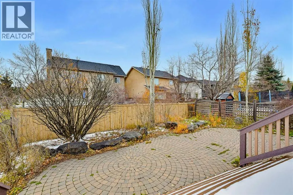36 Evergreen Square SW