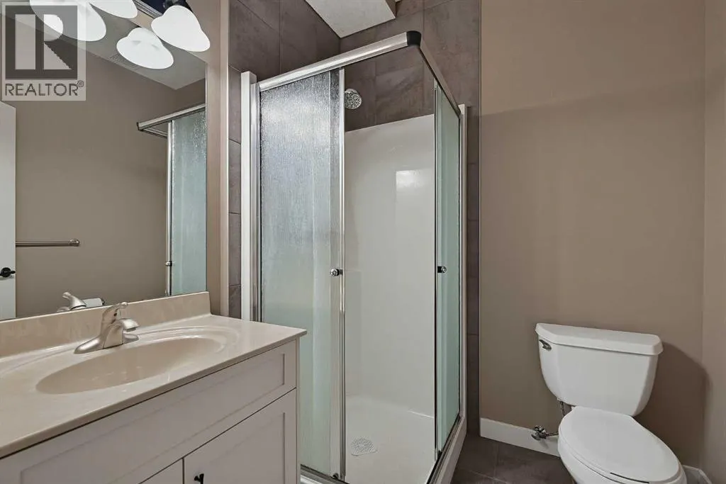 36 Evergreen Square SW
