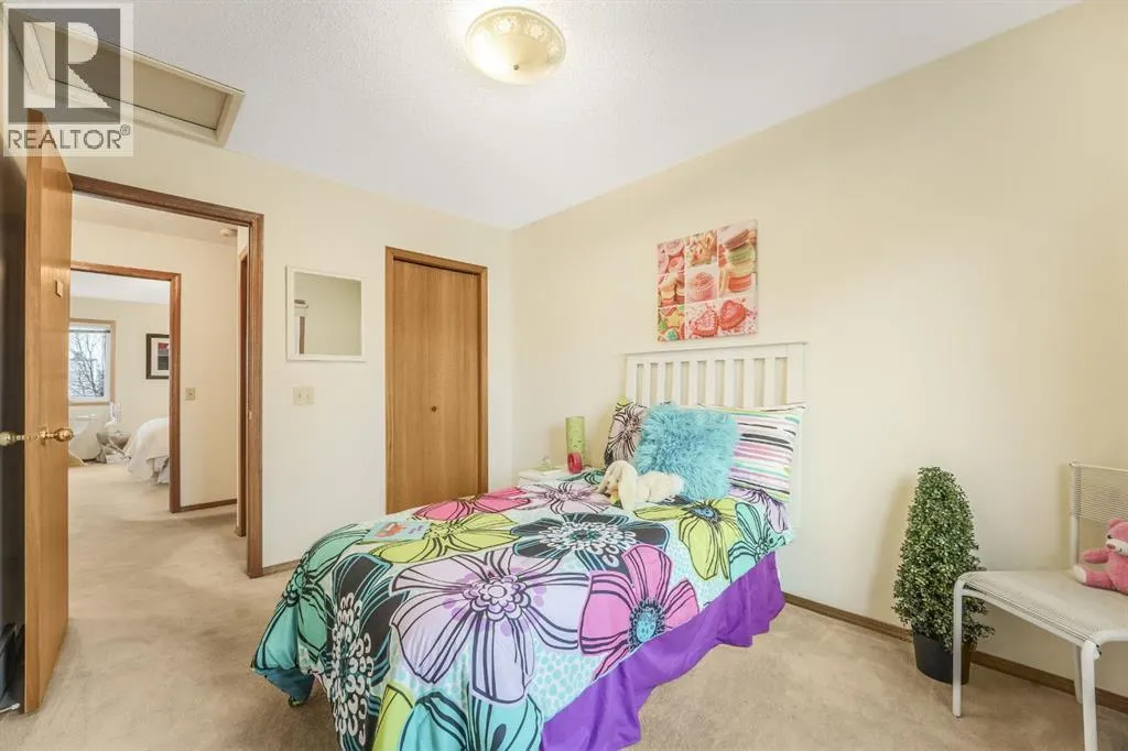 61 Shannon Crescent SW