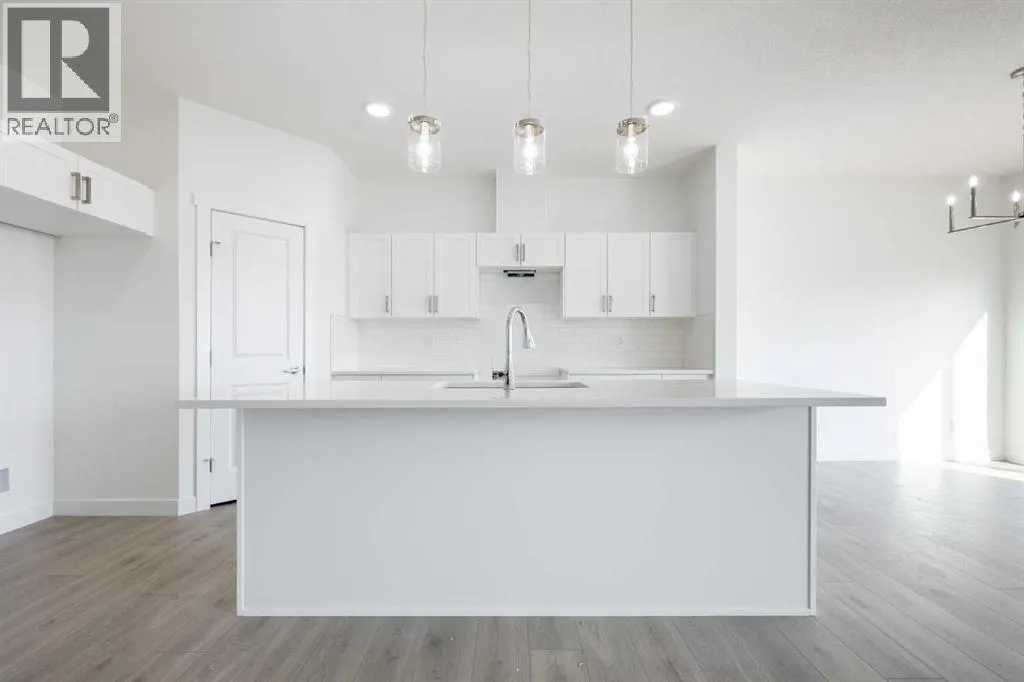 304 Edgefield Close