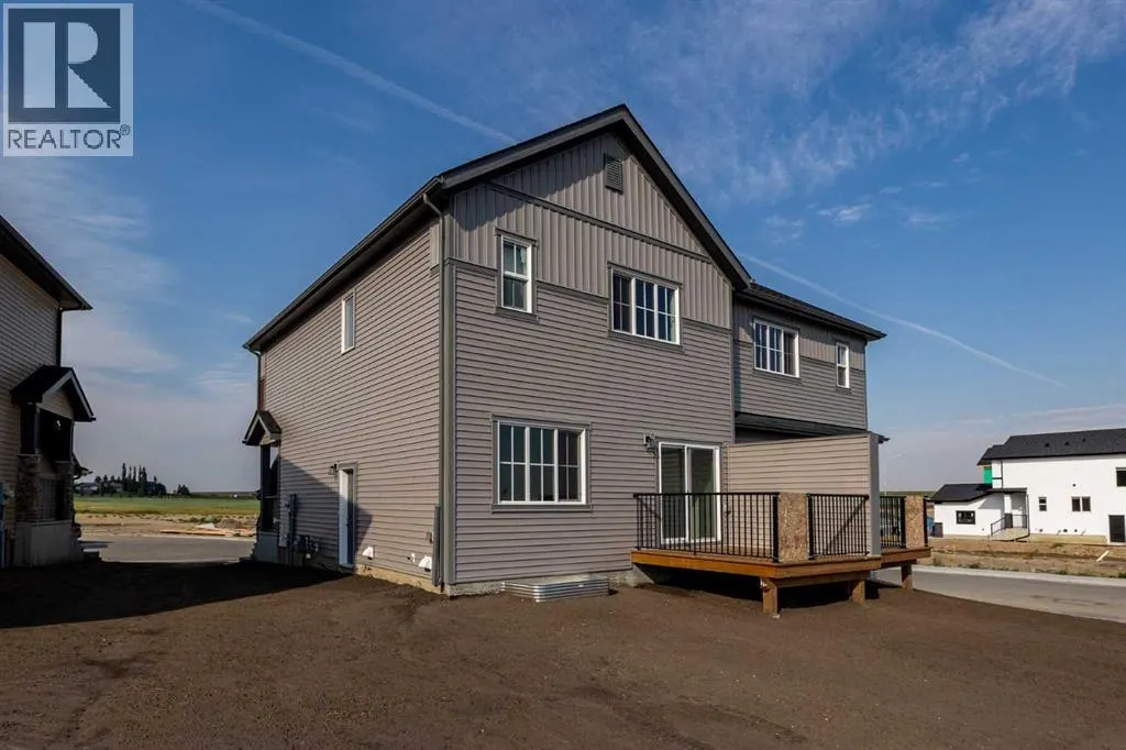 304 Edgefield Close