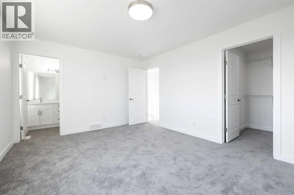 304 Edgefield Close