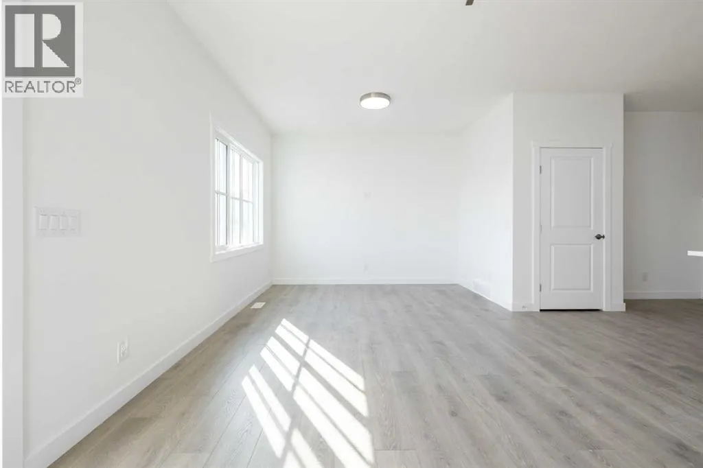 304 Edgefield Close