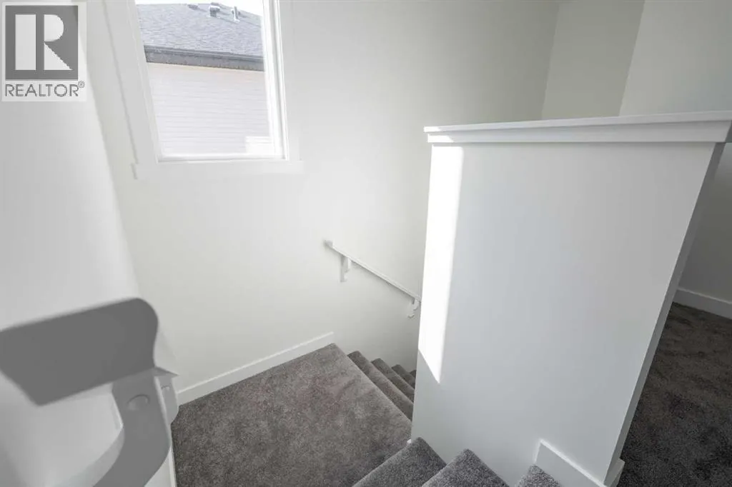 304 Edgefield Close