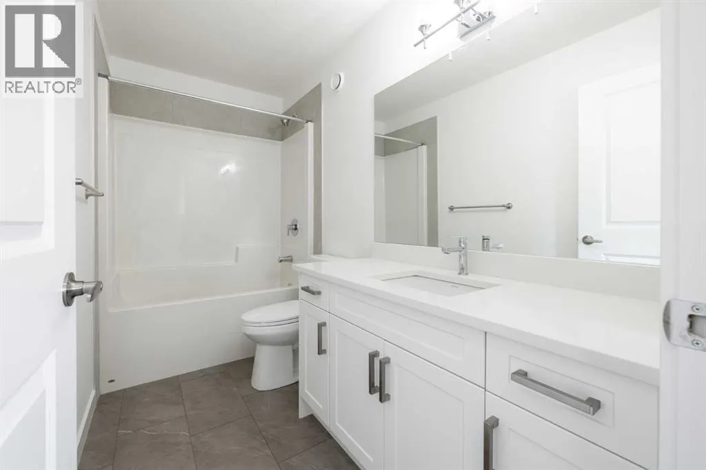 304 Edgefield Close