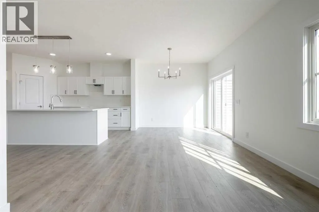 304 Edgefield Close