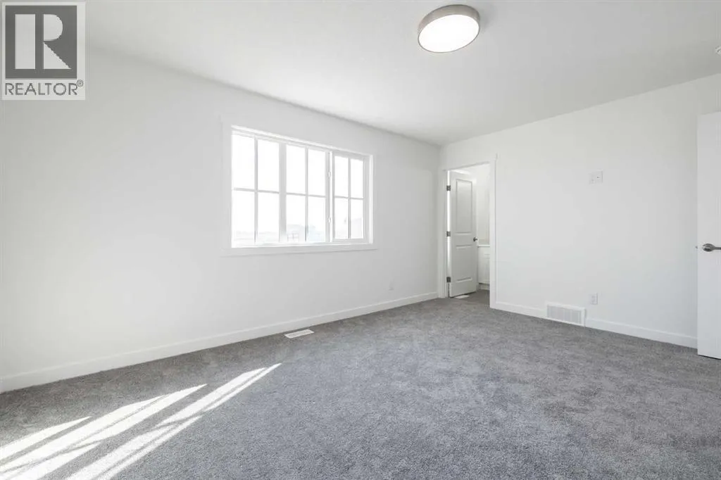 304 Edgefield Close