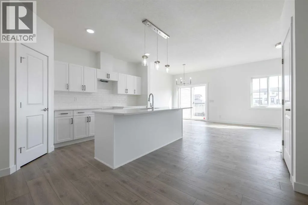 304 Edgefield Close