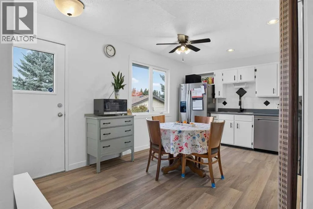 1051 Abbeydale Drive NE