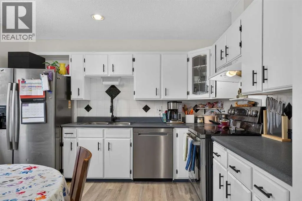 1051 Abbeydale Drive NE