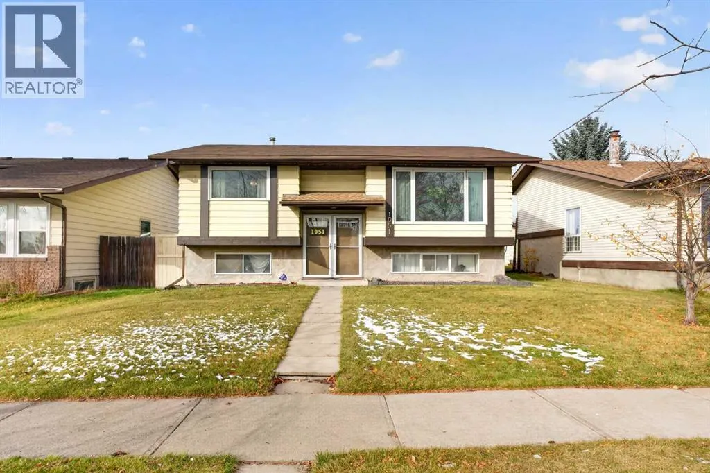 1051 Abbeydale Drive NE