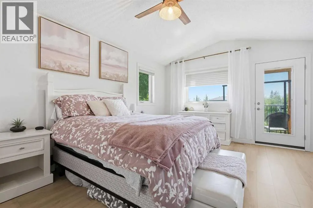 1835 29 Avenue SW