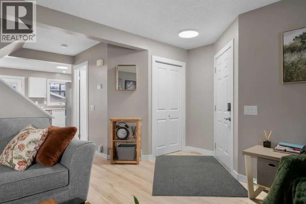 24 Mt Allan Circle SE