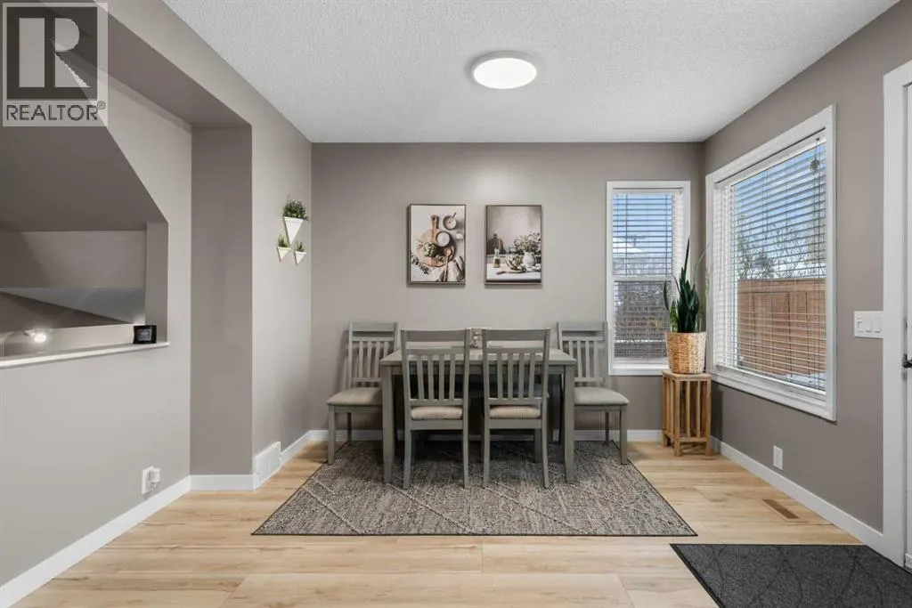 24 Mt Allan Circle SE