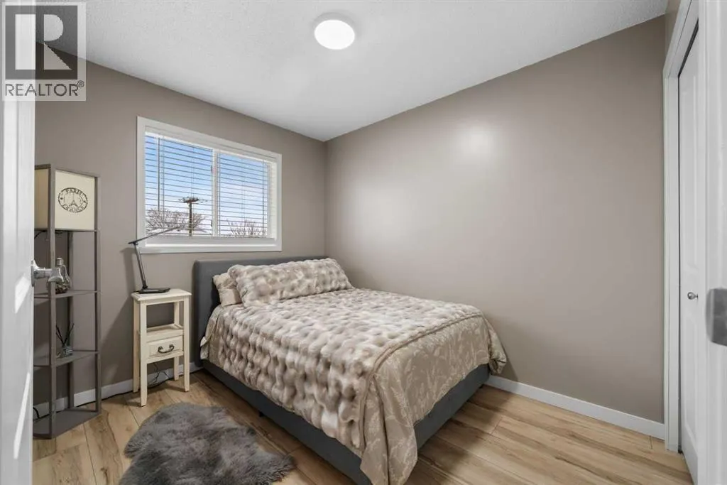 24 Mt Allan Circle SE