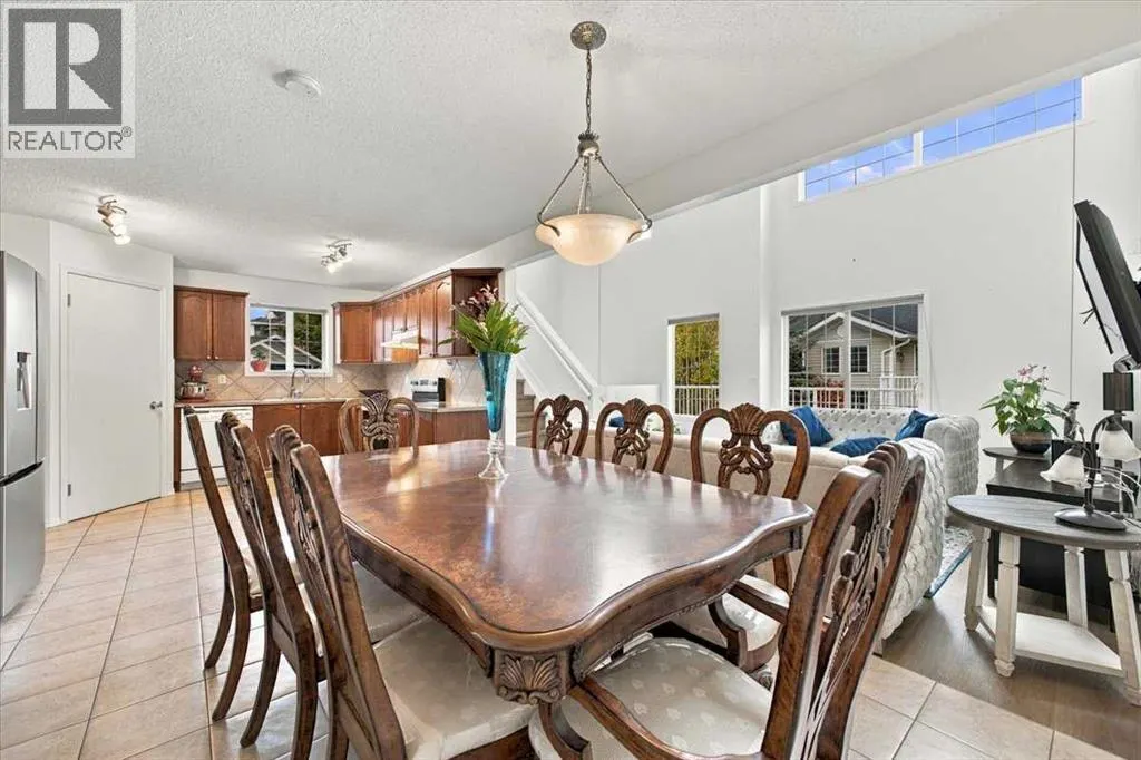 619 Country Village Cape NE