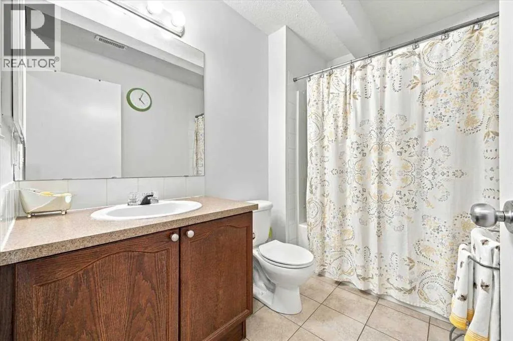 619 Country Village Cape NE