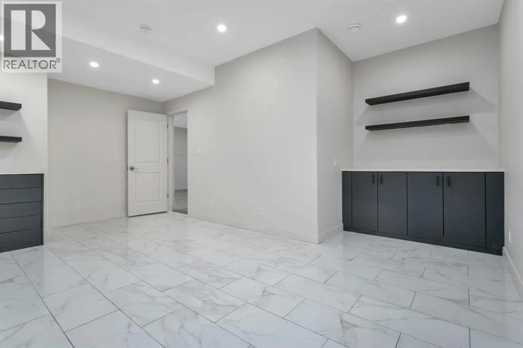 37 Valmont Street