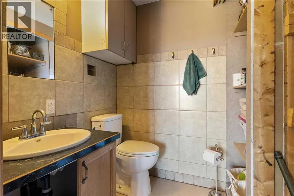 25, 712016 Range Road 72A  W