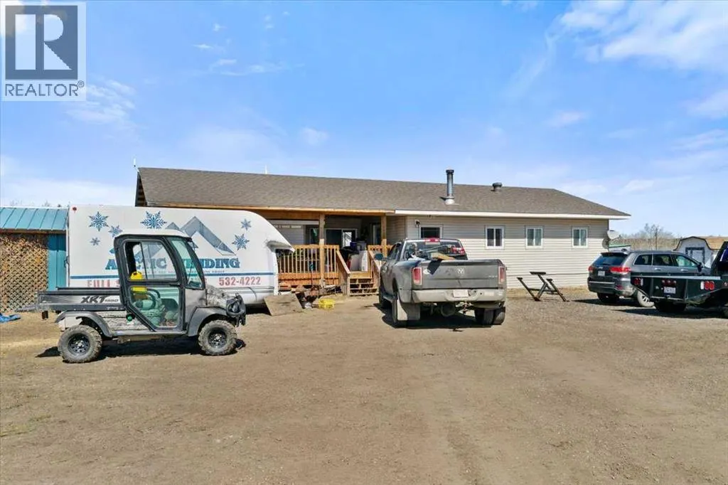 25, 712016 Range Road 72A  W