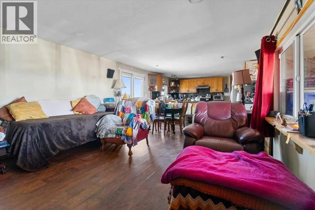 25, 712016 Range Road 72A  W