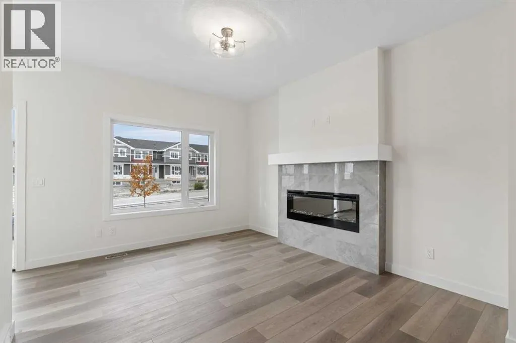 174 Lanark Gate SE