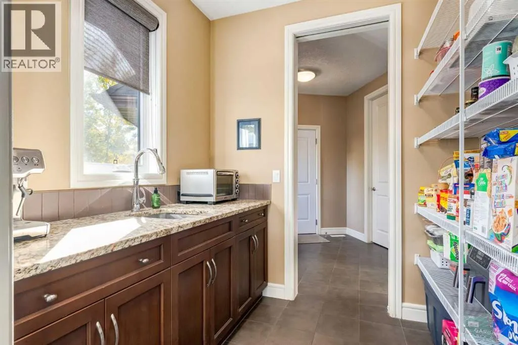 206 Waterside Court