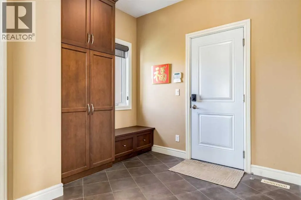 206 Waterside Court