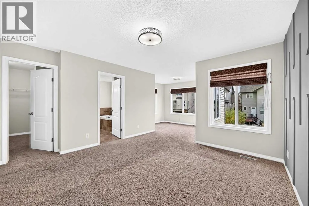 157 Sage Valley Road NW